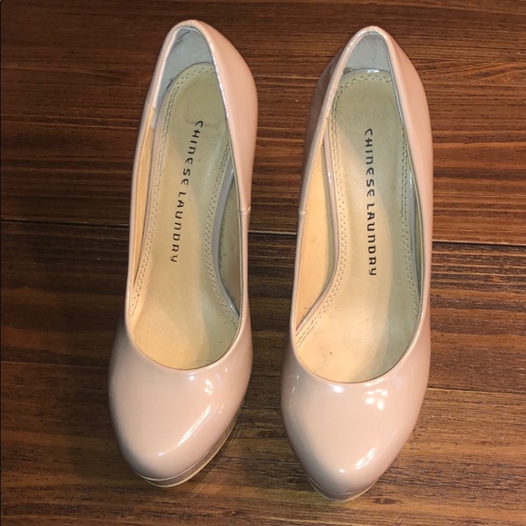 Shoes - Picture 5 of 8